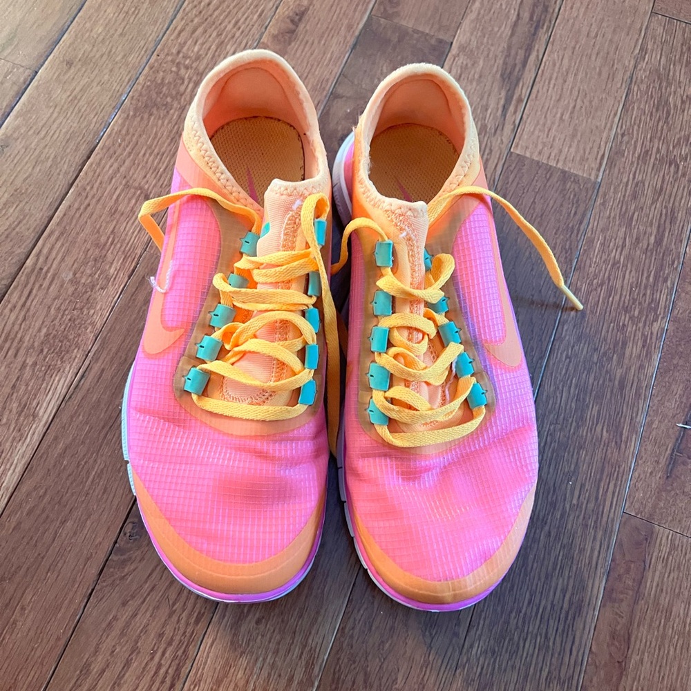 Nike Sneakers in Vibrant Pink and Orange size 8